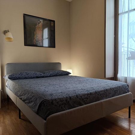 Garibaldi Turin Charming Apartment Bagian luar foto