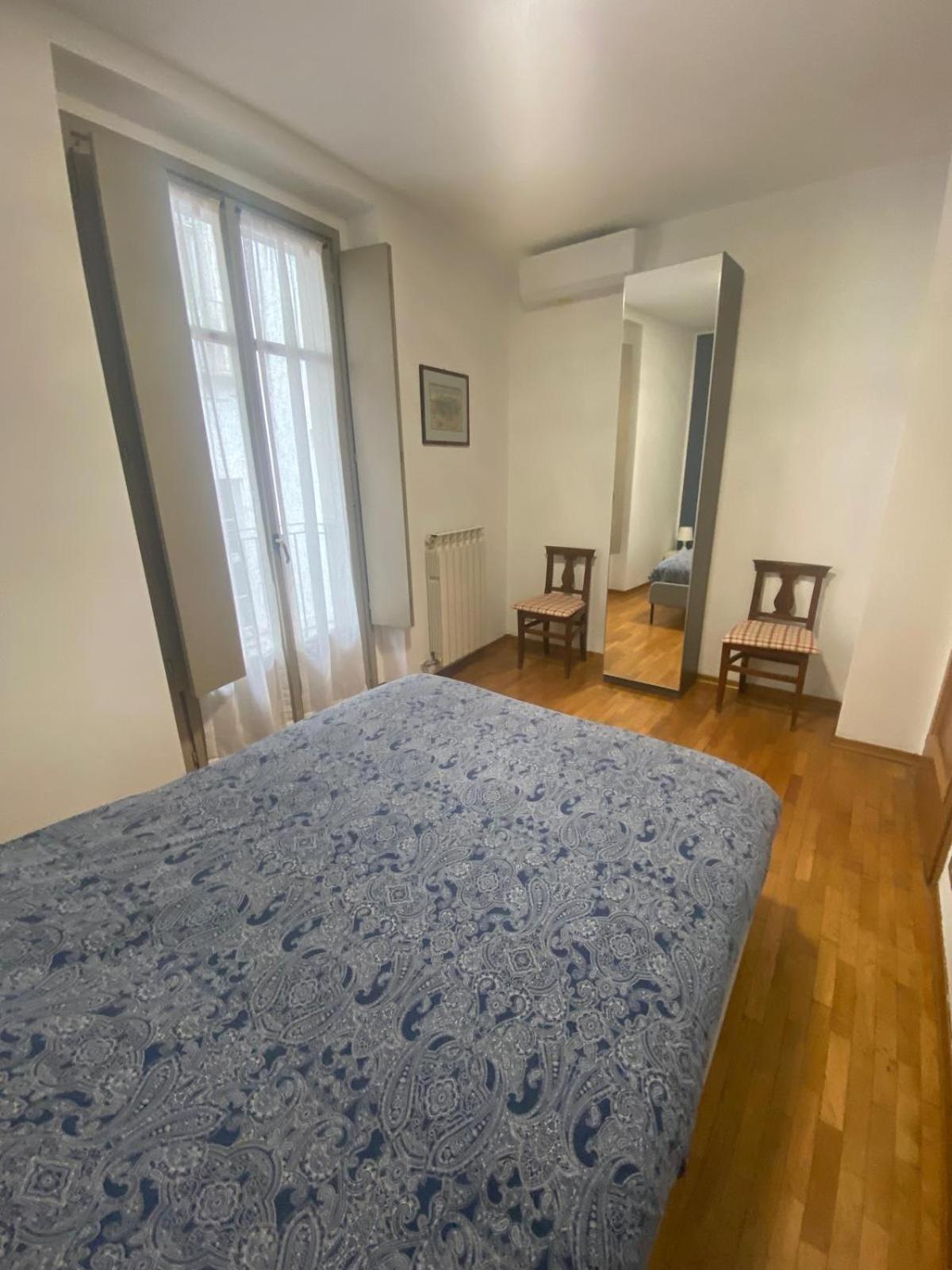 Garibaldi Turin Charming Apartment Bagian luar foto